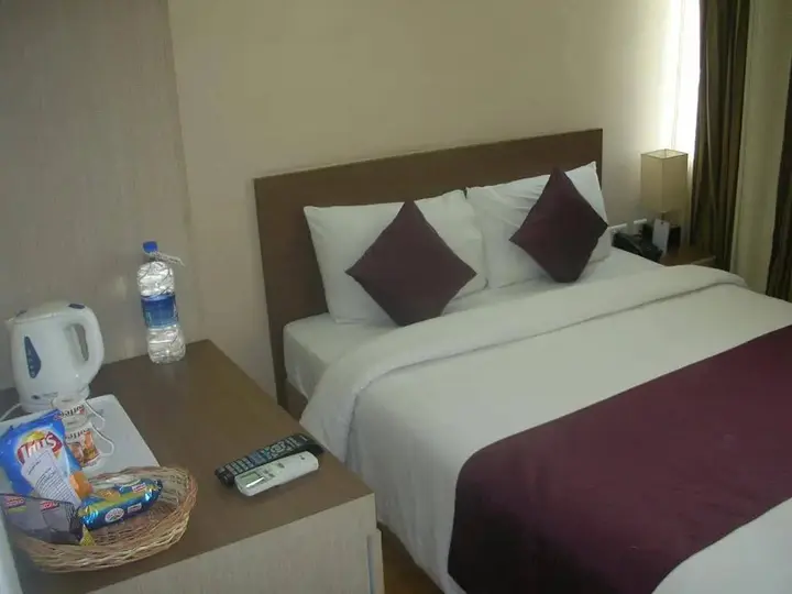 Нойда: Hotel Hyphen Noida