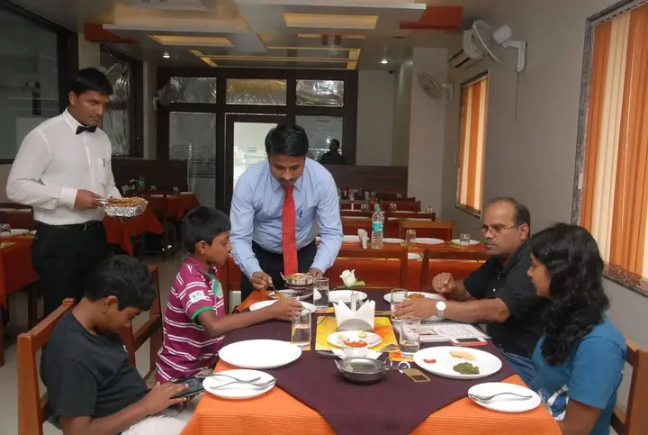 Ширди: Hotel Sai Sangam