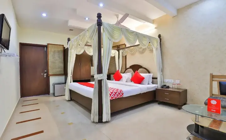 Вадодара: Aum Health Resort