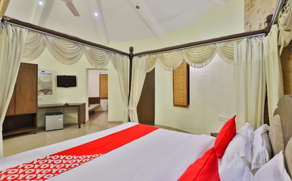 Вадодара: Aum Health Resort
