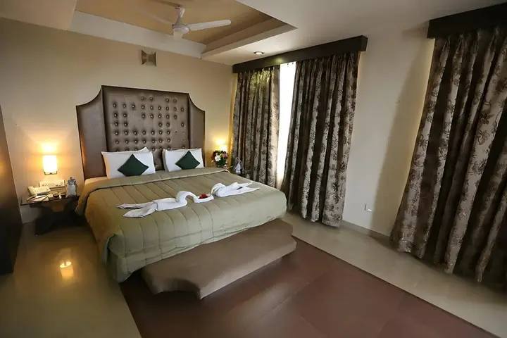 Ахмедабад: Silver Cloud Hotel & Banquets Ahmedabad