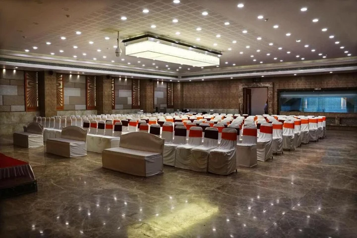 Ахмедабад: Silver Cloud Hotel & Banquets Ahmedabad