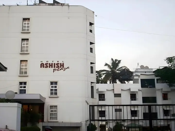 Пуна: Hotel Ashish Plaza