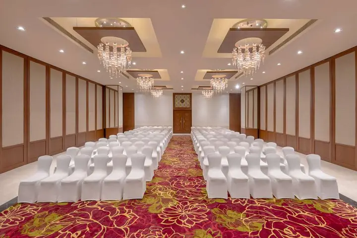 Салем: Radisson Salem