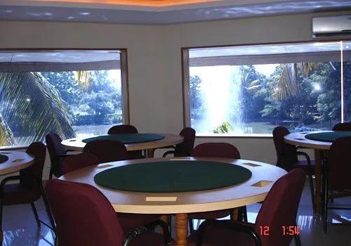 Ахмедабад: Greenwoods Lake Resort & Spa