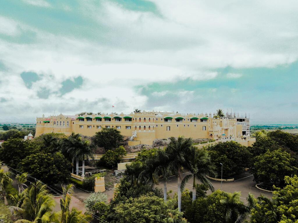Раджкот: Heritage Khirasara Palace