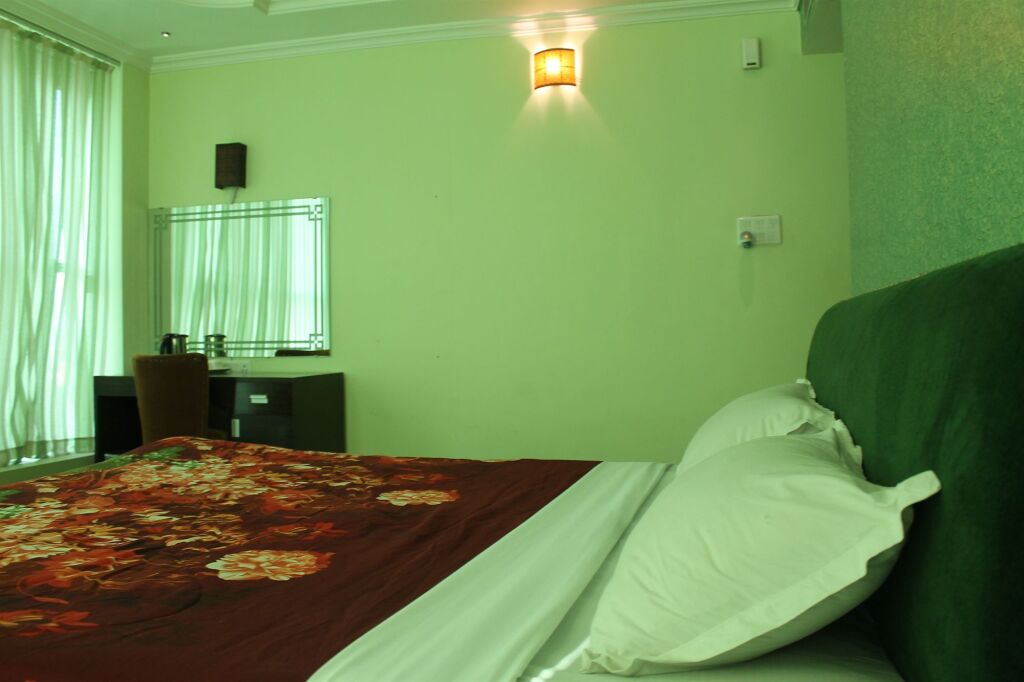 Бодх-Гая: Hotel Galaxy Intercontinental