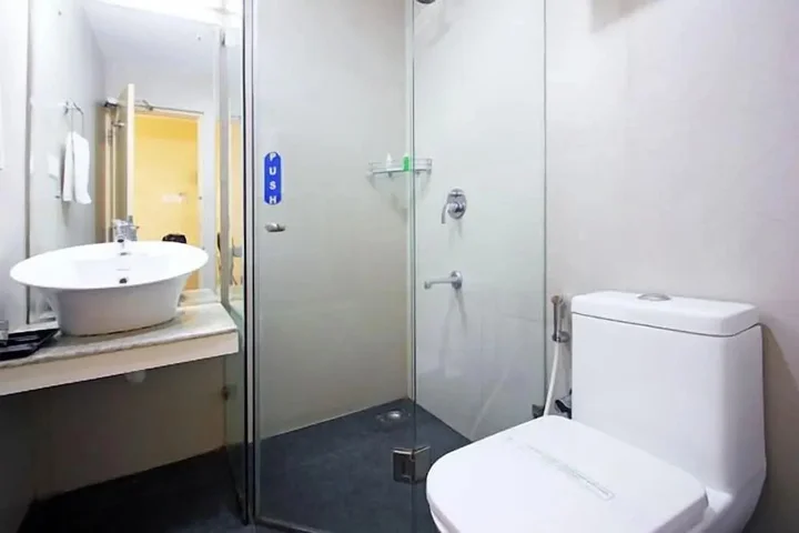 Коччи: Hotel Millennium Continental