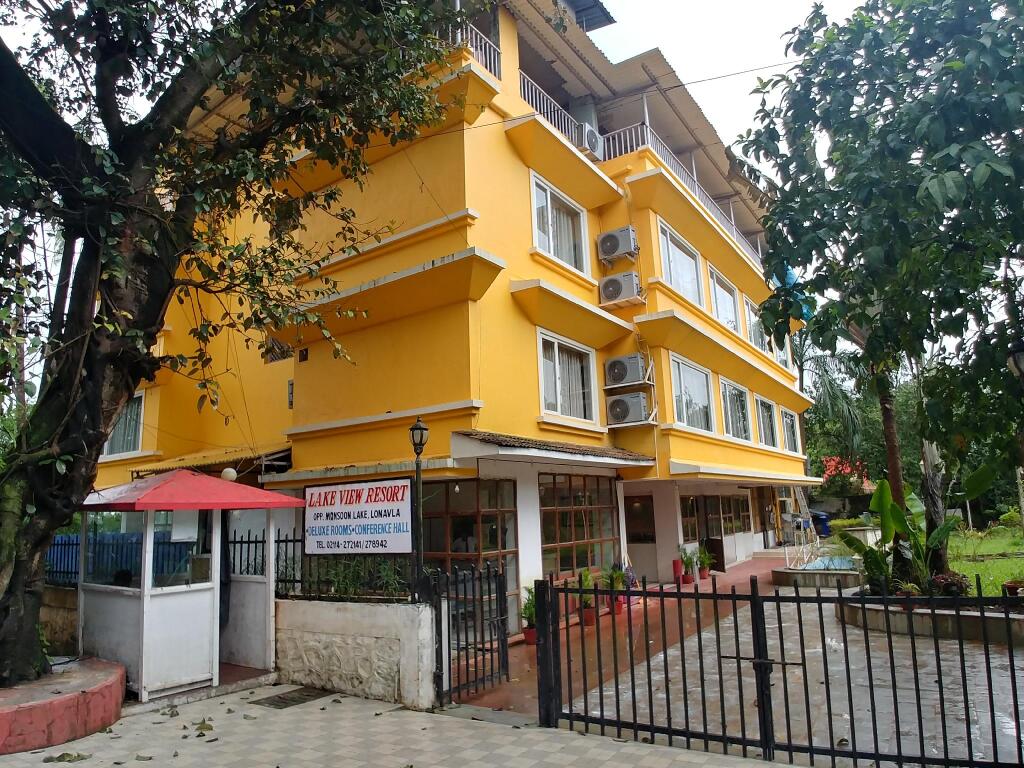 Лонавала: Lake View Resort
