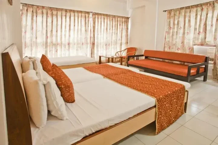 Лонавала: Lake View Resort
