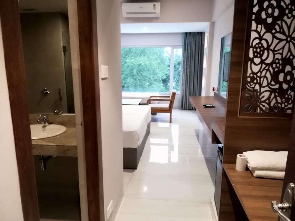 Лонавала: Lake View Resort