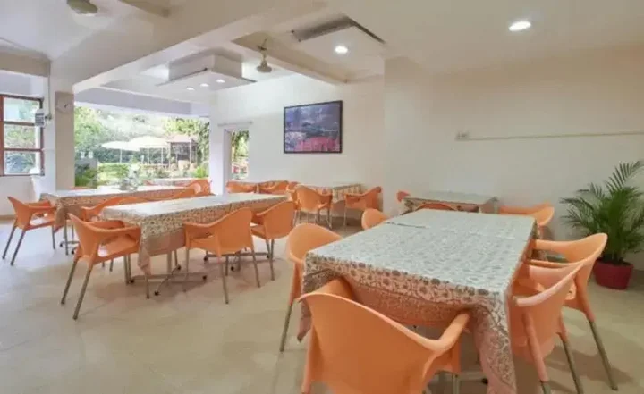 Лонавала: Lake View Resort