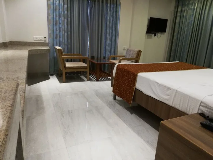 Лонавала: Lake View Resort