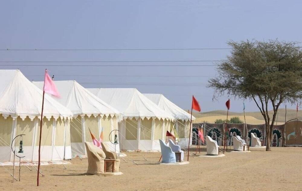 Джайсалмер: Royal Desert Camps