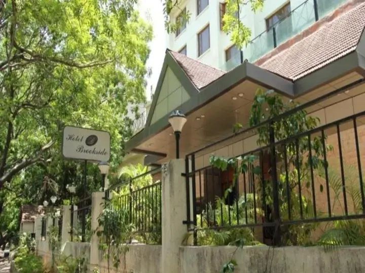 Пуна: Hotel Brookside