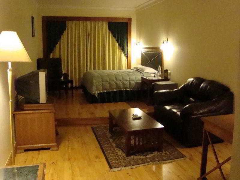 Пуна: Hotel Brookside