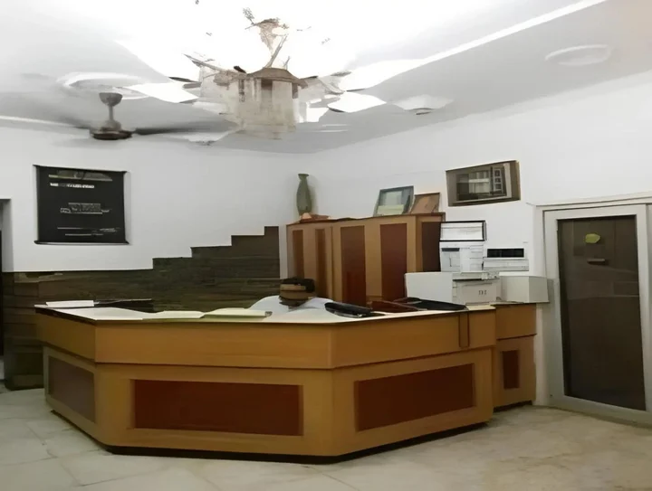 Файзабад: Abha Hotel