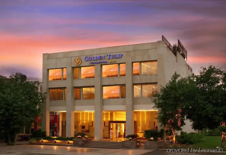 Гуруграм: Golden Tulip Gurgaon