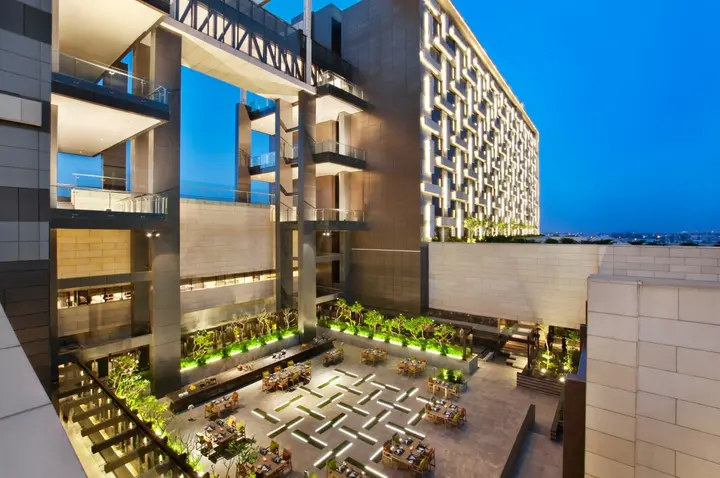 Нью-Дели: The Leela Ambience Convention Hotel Delhi