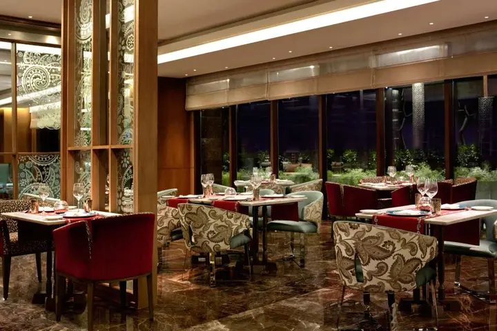 Нью-Дели: The Leela Ambience Convention Hotel Delhi