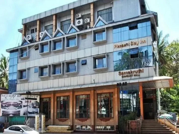 Бангалор: OYO 4531 Pleasant Stay Inn