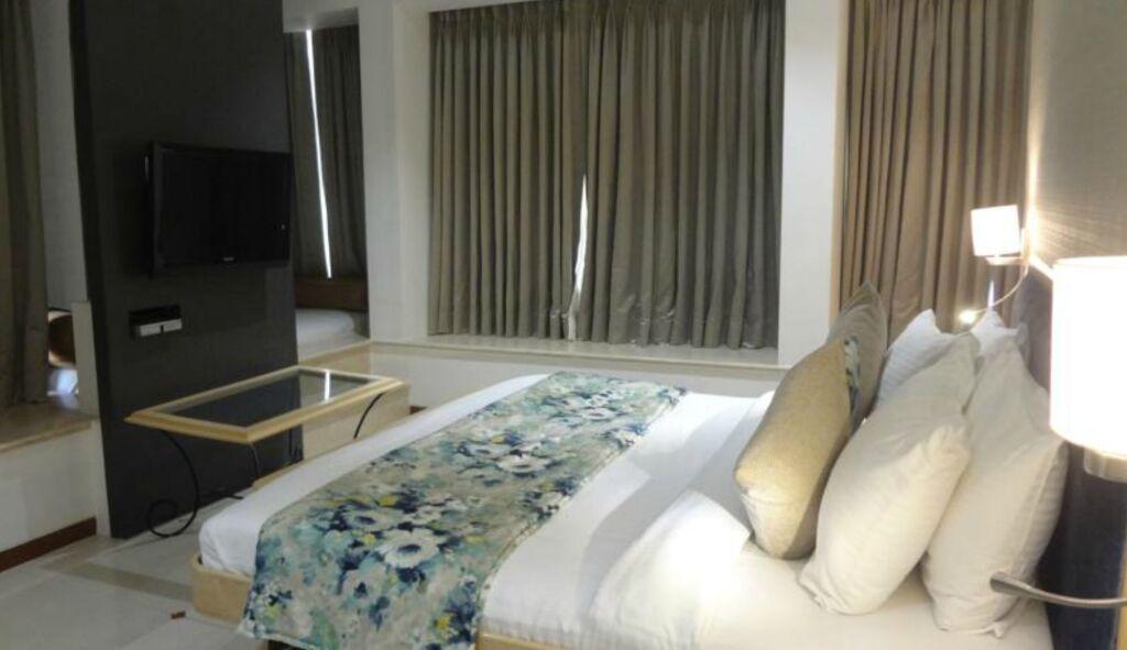 Мумбаи: Hotel Suncity Apollo