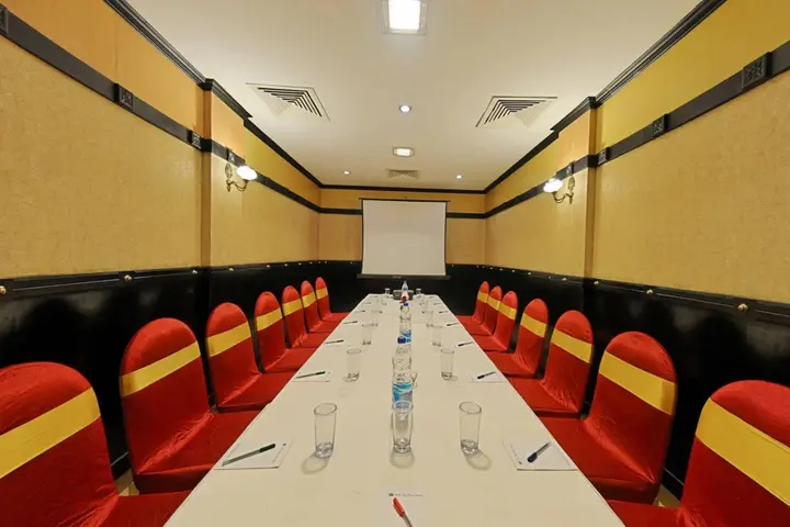 Ченнаи: AMS Raj Palace Sundar