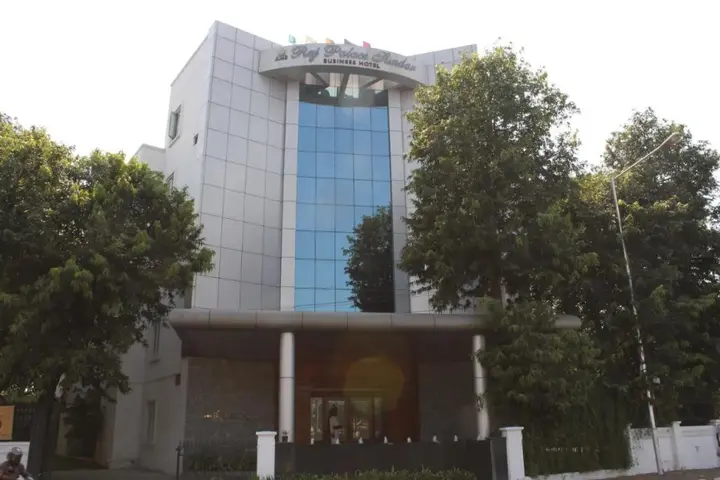 Ченнаи: AMS Raj Palace Sundar