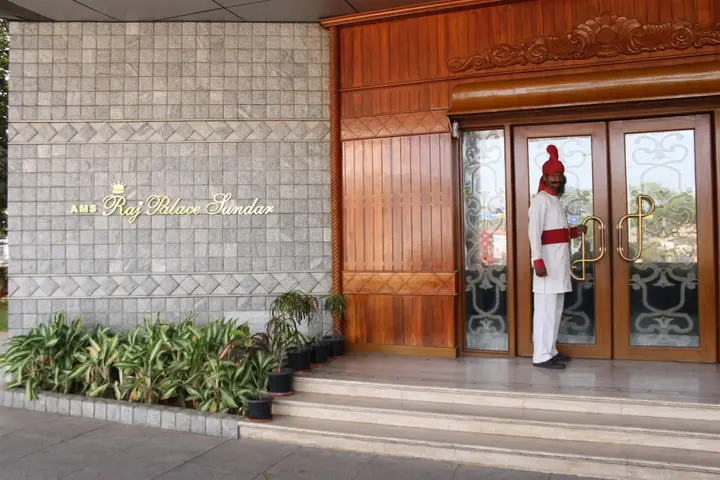 Ченнаи: AMS Raj Palace Sundar