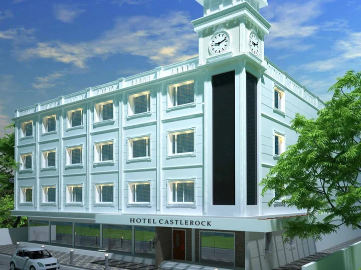 Коччи: Hotel Castle Rock