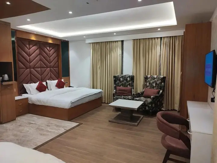 Чамба: Sagrika Resort