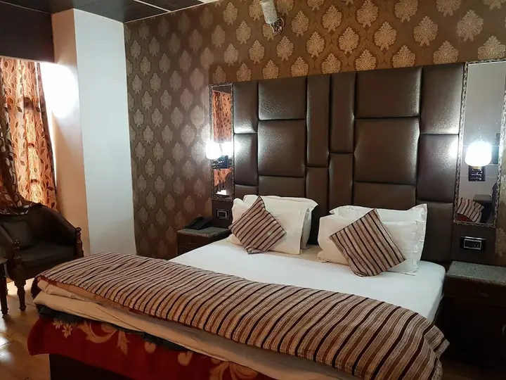 Чамба: Sagrika Resort