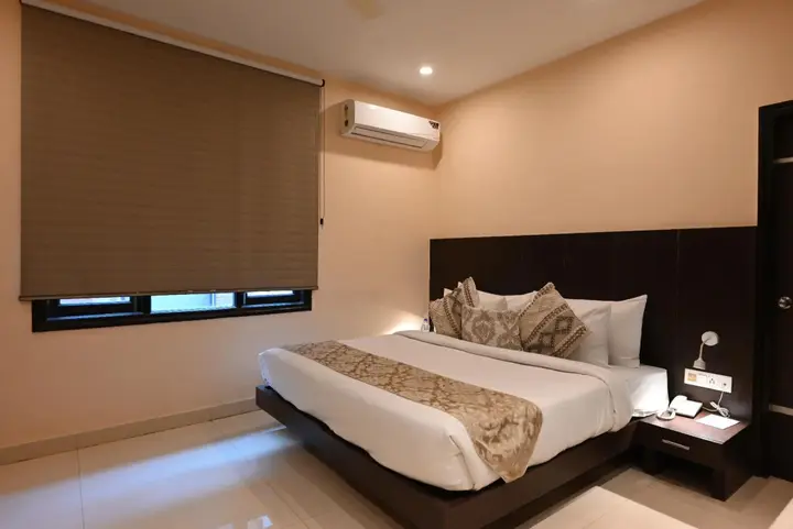 Канпур: Little Chef Hotel