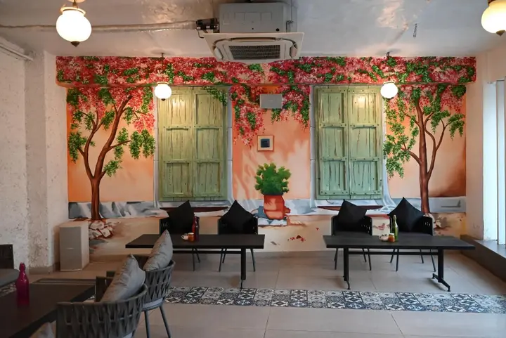 Канпур: Little Chef Hotel