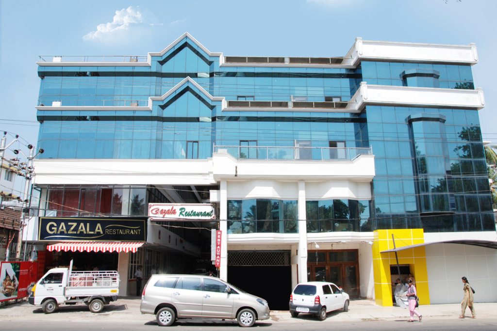 Перумал Ковил Пати: Hotel Gazala