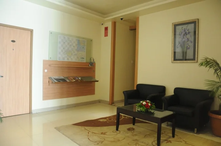 Пуна: Hotel Madhav International