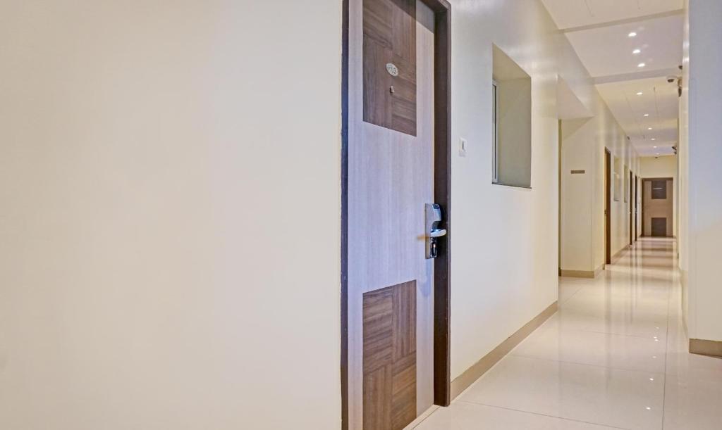 Пуна: Hotel Madhav International
