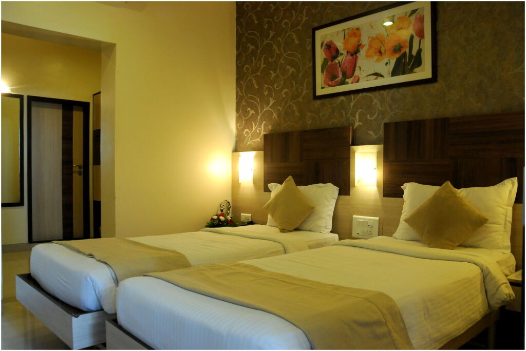 Пуна: Hotel Madhav International