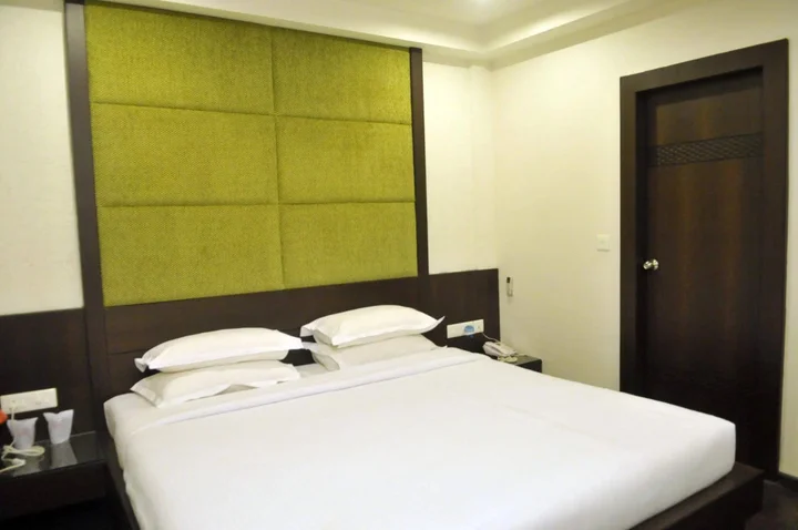 Колката: Relax Inn
