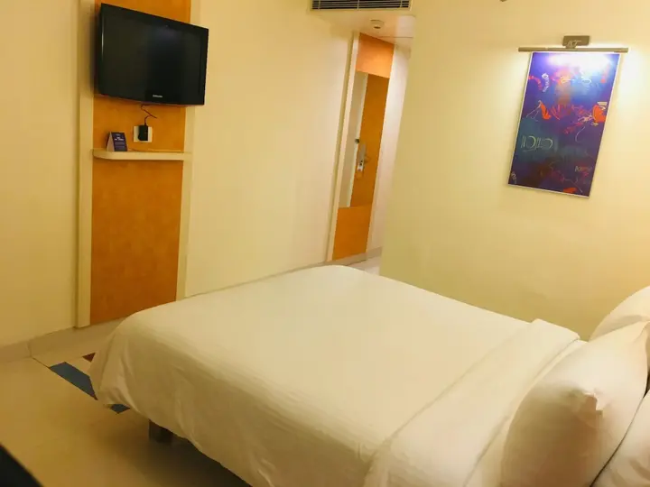 Чандигарх: Hometel Chandigarh