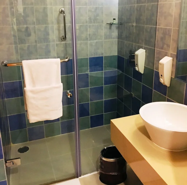 Чандигарх: Hometel Chandigarh
