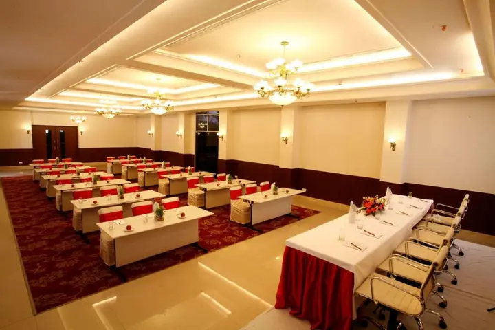 Бахадрабад: Ambrosia Sarovar Portico Haridwar