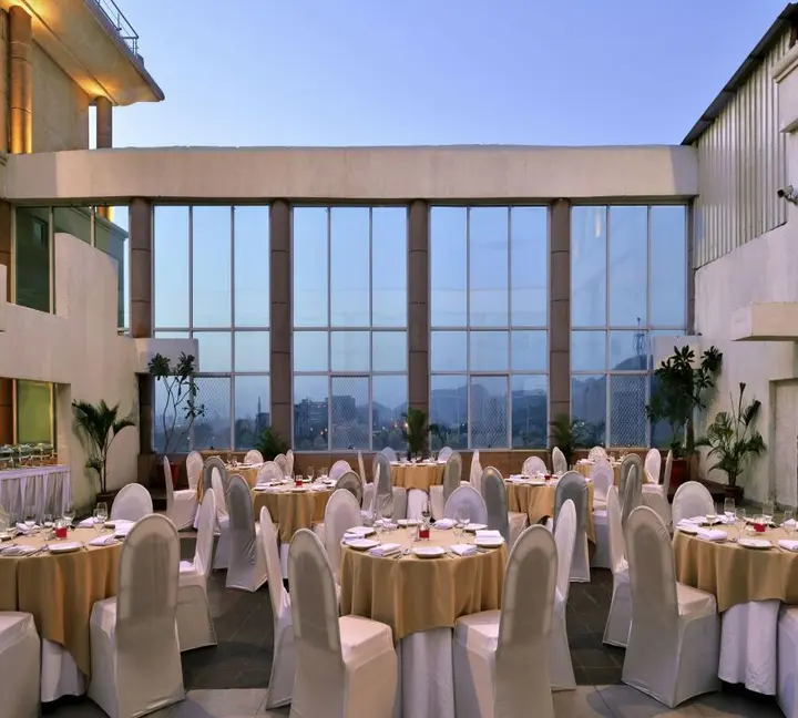 Нави-Мумбай: Majestic Court Sarovar Portico Navi Mumbai