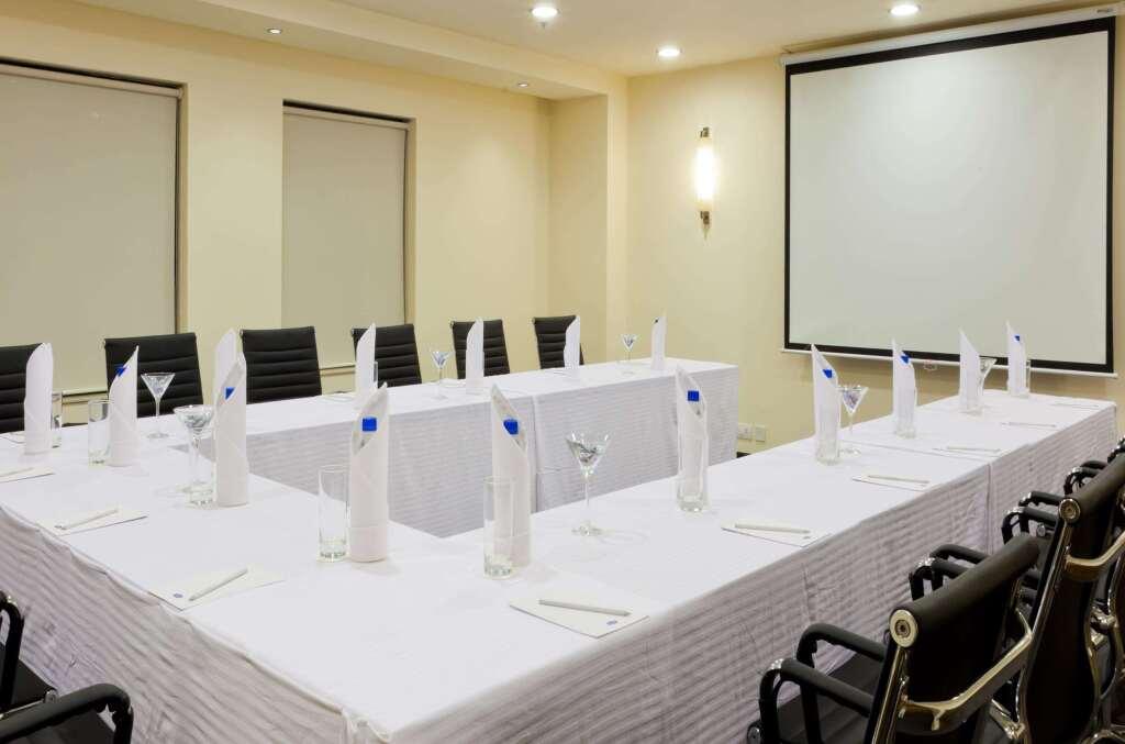 Вадодара: Hampton by Hilton Vadodara-Alkapuri