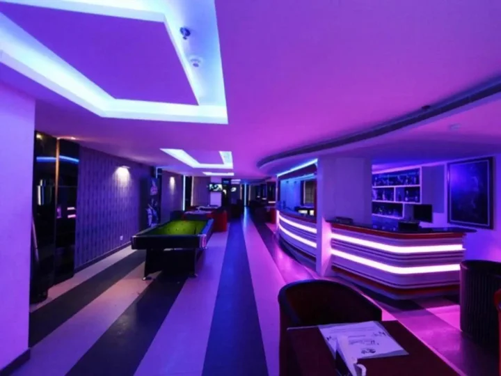 Тируванантапурам: White Dammar International