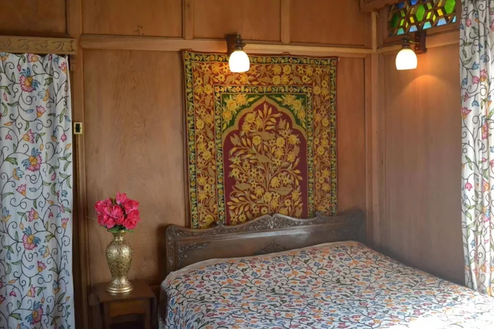 Шринагар: Peacock Houseboats