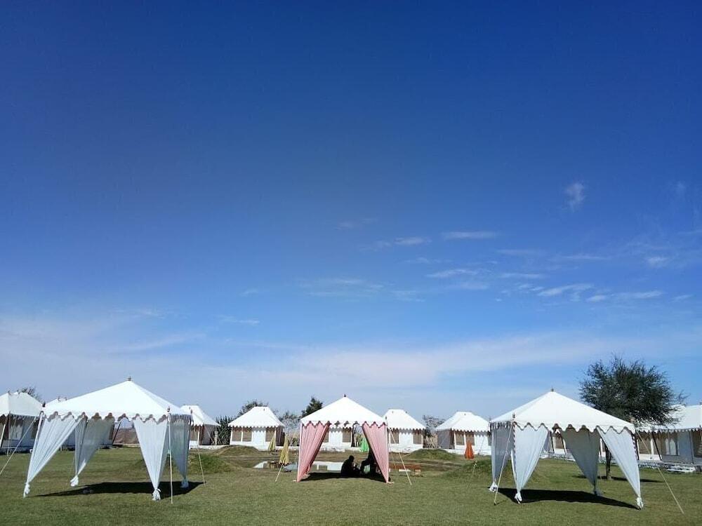Каной: Camp e Khas