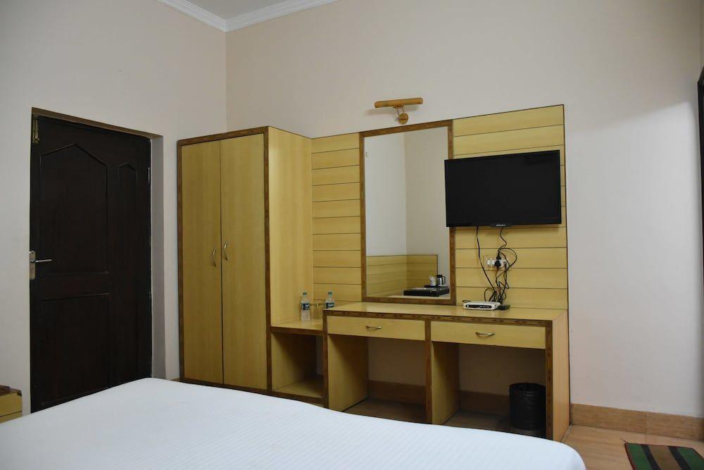 Варанаси: Hotel City Grand