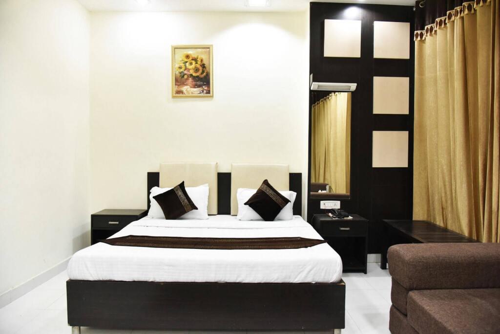 Амритсар: Hotel Akaal Residency