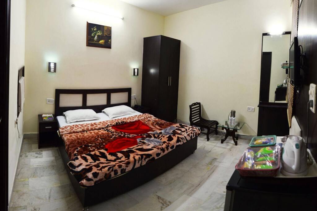 Амритсар: Hotel Akaal Residency